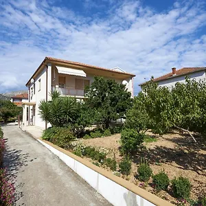 3* Pensión And With Parking Space - 13102